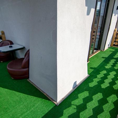 Hotel La Conacul Vesel Săpînţa Esterno foto